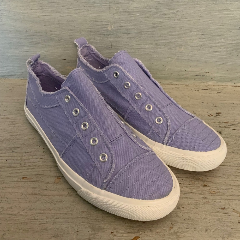 Conky's "Babalu" Lilac Laceless Slip On Canvas Sneakers Size 10 Like New